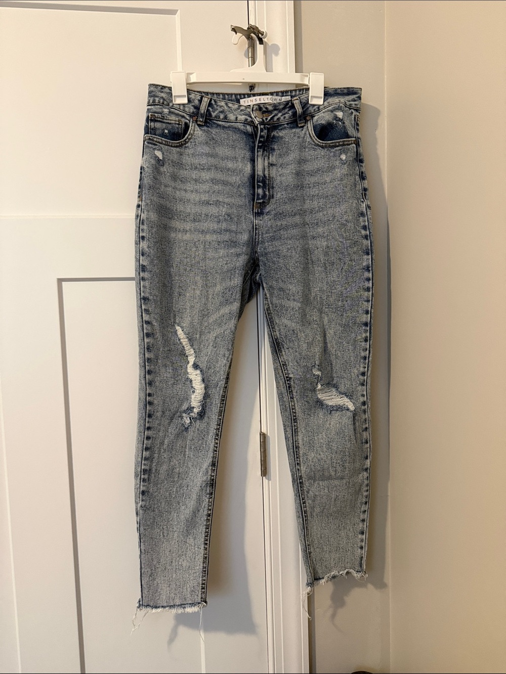 Tinseltown Light Blue Distressed Ankle Jeans